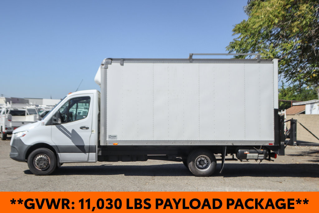 Used 2019 Freightliner Sprinter 3500 RWD image 5