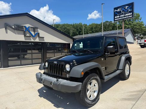 Used 2014 Jeep Wrangler Sport w/ Quick Order Package 24S AWD/4WD image 5