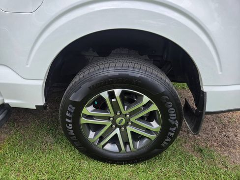 Used 2022 Ford F150 XL w/ STX Appearance Package RWD image 25
