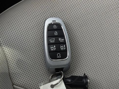 Used 2022 Hyundai Tucson Limited AWD/4WD image 34