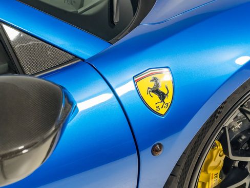 Used 2017 Ferrari 488 Spider RWD image 41