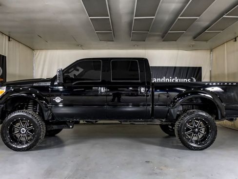 Used 2016 Ford F250 Platinum w/ FX4 Off-Road Package image 11