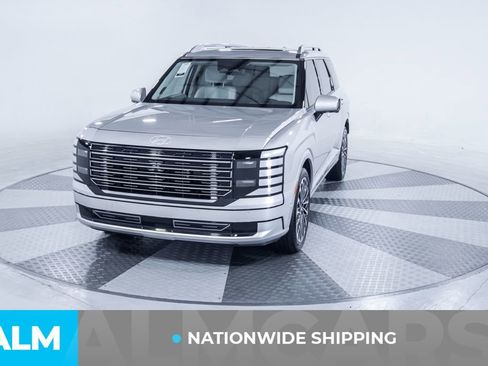 Used 2026 Hyundai Palisade Calligraphy FWD image 2