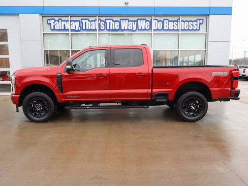 Used 2024 Ford F350 Lariat w/ Black Appearance Package image 7