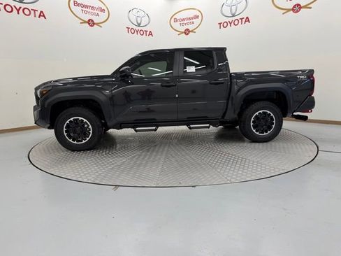 New 2026 Toyota Tacoma TRD Off-Road AWD/4WD image 5