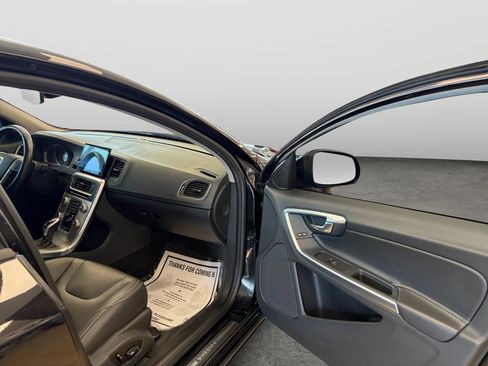 Used 2018 Volvo S60 T5 Dynamic w/ Protection Package AWD/4WD image 20