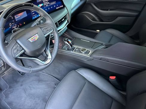 Used 2025 Cadillac CT5 Premium Luxury RWD image 10