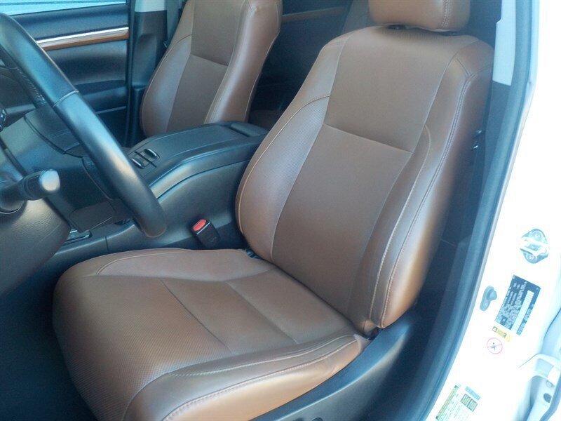 Used 2018 Toyota Highlander Limited AWD/4WD image 5