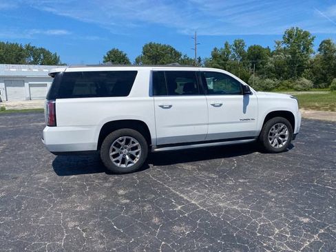 Used 2015 GMC Yukon XL SLT w/ HD Trailering Package AWD/4WD image 8