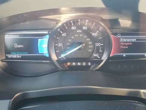 Used 2019 Ford Explorer Limited w/ Ford Safe & Smart Package AWD/4WD image 30