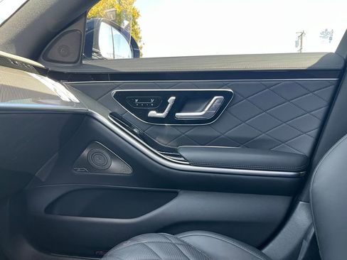 Used 2024 Mercedes-Benz S 580e 4MATIC Sedan image 23