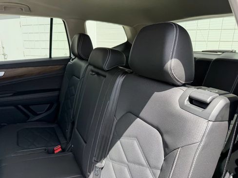 New 2026 Volkswagen Atlas SE FWD image 18