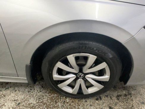 Used 2023 Honda Civic LX image 18