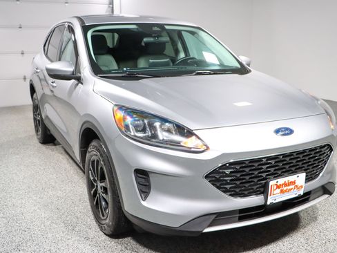 Used 2021 Ford Escape SE w/ Cold Weather Package image 5