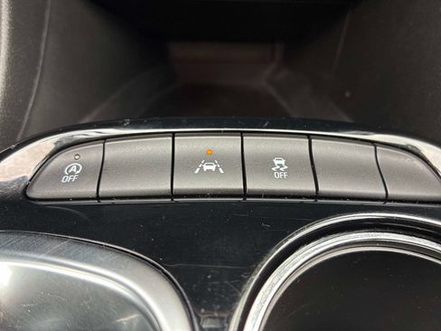 Used 2024 Buick Encore GX Sport Touring FWD image 30