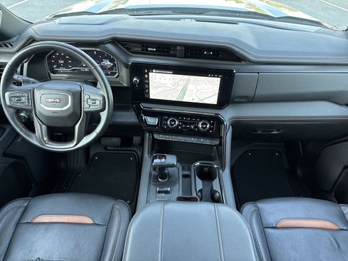 Used 2025 GMC Sierra 1500 AT4 w/ AT4 Preferred Package AWD/4WD image 28