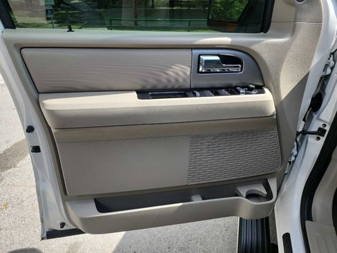 Used 2013 Ford Expedition Limited image 15