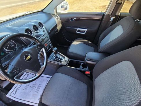 Used 2014 Chevrolet Captiva Sport LS image 3