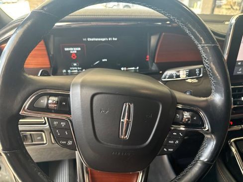 Used 2020 Lincoln Navigator Reserve w/ Luxury Package AWD/4WD image 11