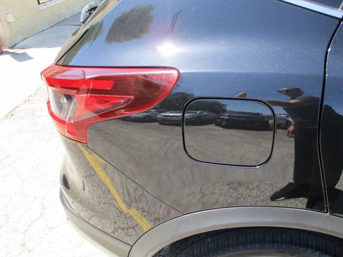 Used 2020 Nissan Rogue Sport SL image 18