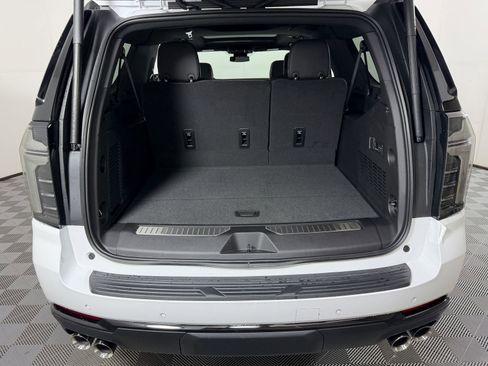 New 2026 Chevrolet Suburban RST AWD/4WD image 8