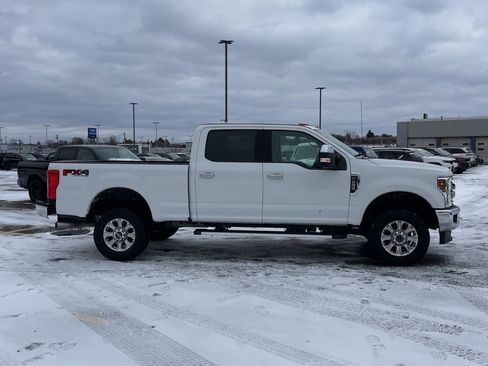 Used 2019 Ford F250 XLT w/ XLT Premium Package image 3