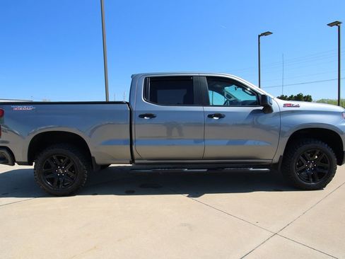 Used 2021 Chevrolet Silverado 1500 LT Trail Boss w/ Convenience Package II image 4
