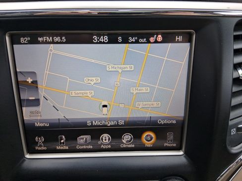 Used 2014 Jeep Grand Cherokee Limited w/ Luxury Group II image 23