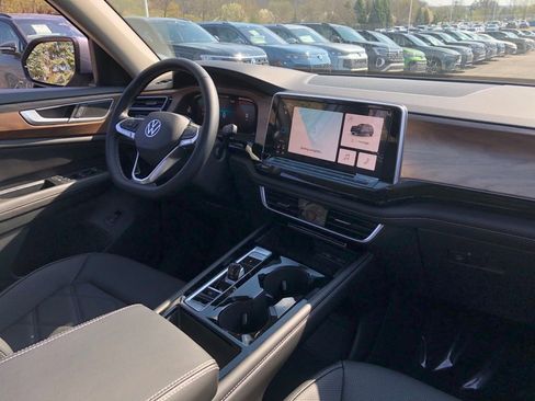 New 2026 Volkswagen Atlas SE AWD/4WD image 18
