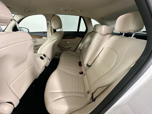 Used 2022 Mercedes-Benz GLC 300 4MATIC image 35