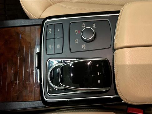 Used 2019 Mercedes-Benz GLS 450 4MATIC image 15