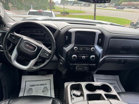 Used 2019 GMC Sierra 1500 SLE w/ X31 Off-Road Package AWD/4WD image 15