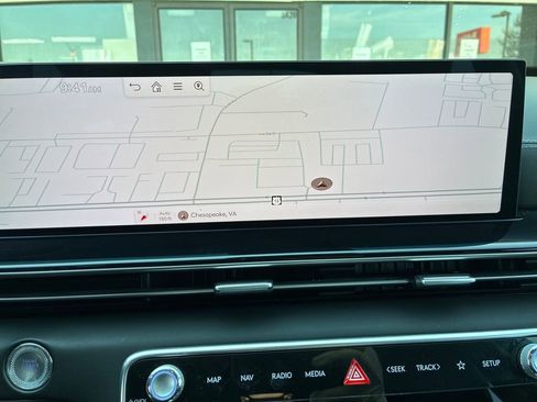 Used 2025 Genesis GV80 2.5T Standard AWD/4WD image 20