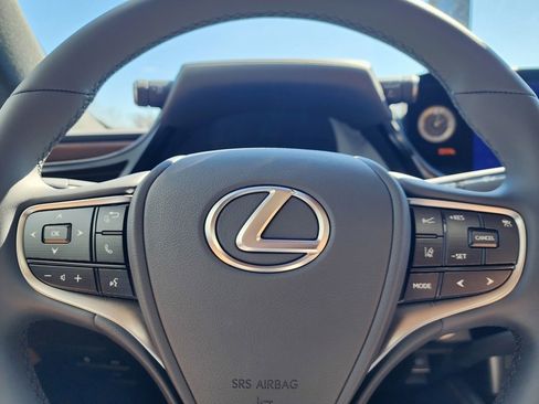 Used 2025 Lexus ES 350 w/ Premium Package FWD image 28