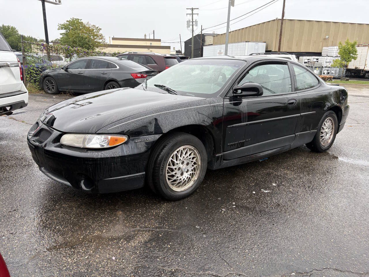 Used 1998 Pontiac Grand Prix GT FWD image 2