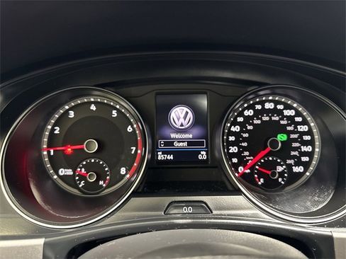 Used 2021 Volkswagen Atlas SE image 16