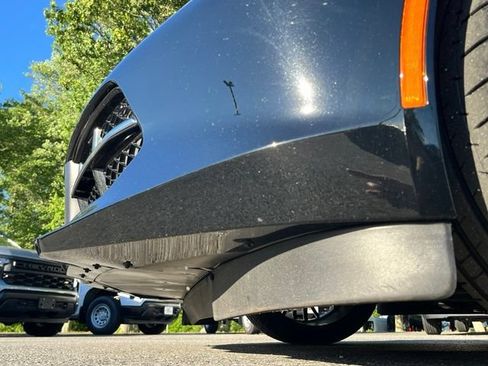 Used 2017 Chevrolet Corvette Stingray Coupe w/ 1LT RWD image 17