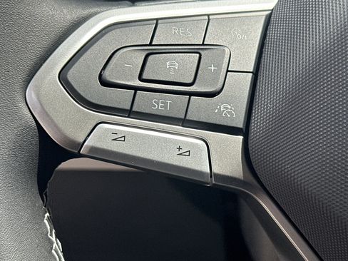 New 2026 Volkswagen Taos SE AWD/4WD image 19