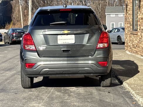 Used 2019 Chevrolet Trax LS w/ Tint and Cruise Package image 4