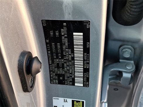 Used 2024 Toyota Corolla Cross XLE image 25