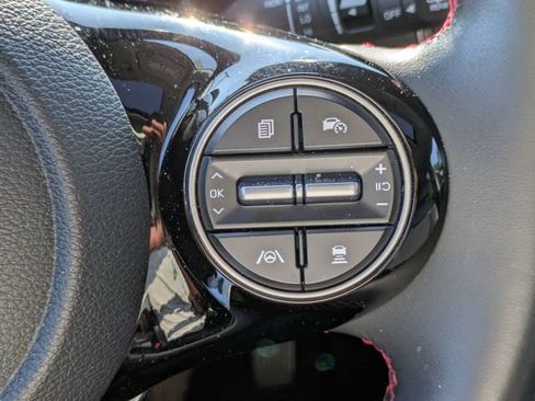Used 2023 Kia Soul GT-Line w/ GT-Line Technology Package FWD image 29