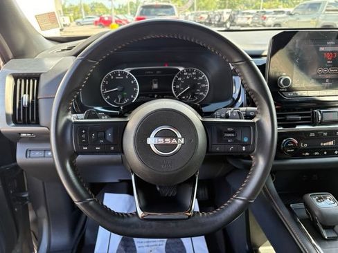 Used 2024 Nissan Pathfinder Rock Creek AWD/4WD image 15