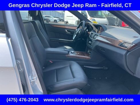 Used 2013 Mercedes-Benz E 350 4MATIC Sedan image 19