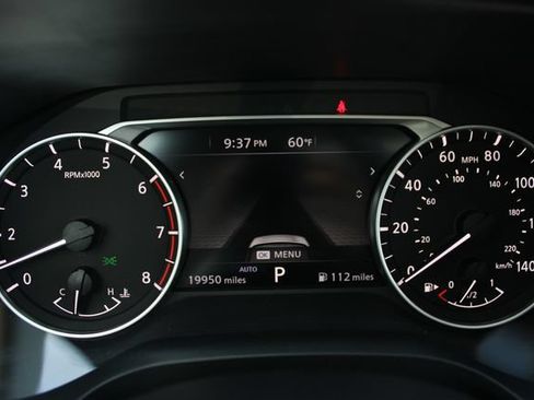 Used 2023 Nissan Rogue SL AWD/4WD image 13