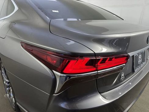 Used 2018 Lexus LS 500 AWD w/ Luxury Package image 32