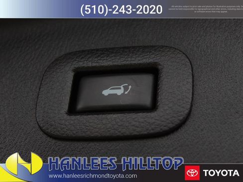 Used 2018 INFINITI QX80 2WD w/ Driver Assistance Package image 12