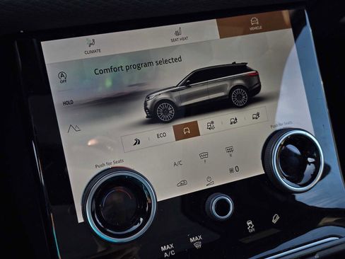 Used 2021 Land Rover Range Rover Velar R-Dynamic S image 29