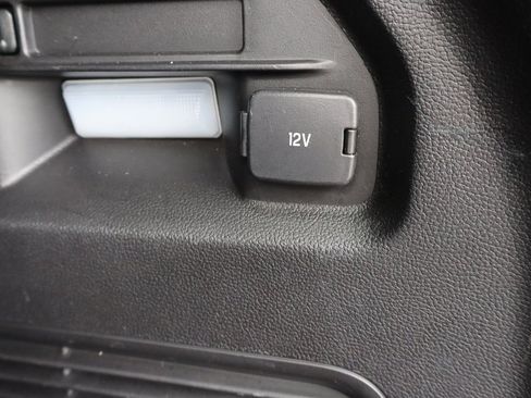 Used 2020 Ford Explorer XLT w/ Equipment Group 202A image 27