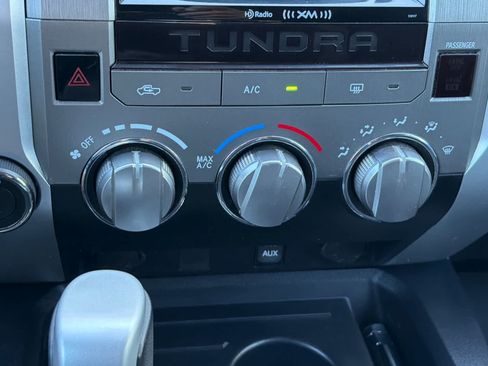 Used 2017 Toyota Tundra SR5 w/ TRD Off Road Package AWD/4WD image 20
