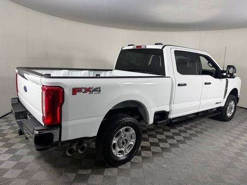 Used 2025 Ford F250 XLT w/ FX4 Off-Road Package AWD/4WD image 8